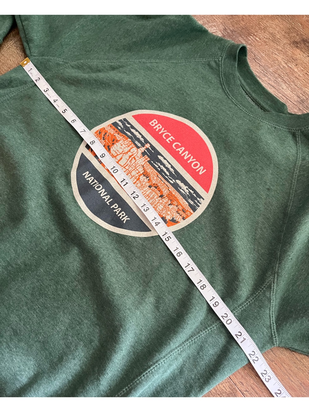 Bryce Canyon Vintage Circle Sweatshirt size Large - Picture 9 of 12